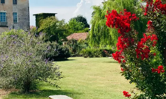 Rexer-Castellazzo-Novarese-Dimora-storica-lungo-la-strada-Valsesia-vicino-a-Novara-Giardino