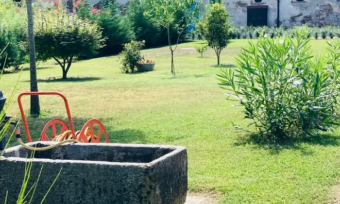 Rexer-Castellazzo-Novarese-Dimora-storica-lungo-la-strada-Valsesia-vicino-a-Novara-Giardino