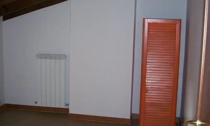 Rexer-Ziano-Piacentino-Condominio-di-appartamenti-colline-Val-Tidone-Mansarda