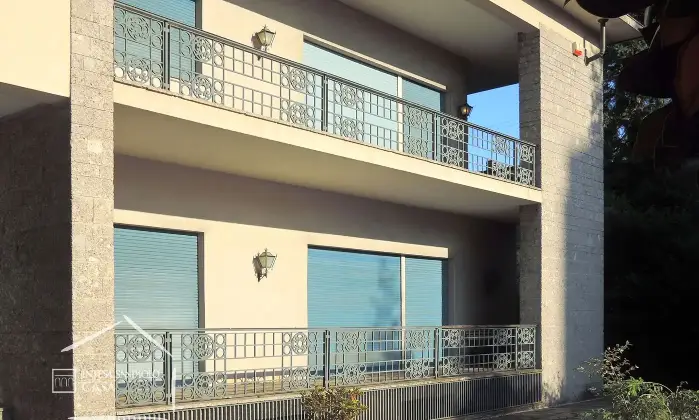 Rexer-GALLARATE-Villa-con-parco-in-zona-centrale-Terrazzo