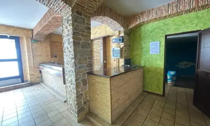 Rexer-Reggio-Calabria-Ampio-locale-commerciale-in-centro-storico-Altro