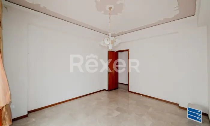 Rexer-Barcellona-Pozzo-di-Gotto-Spazioso-Appartamento-al-Primo-Piano-Altro