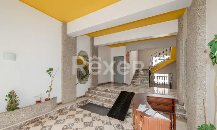 Rexer-Barcellona-Pozzo-di-Gotto-Spazioso-Appartamento-al-Primo-Piano-Altro