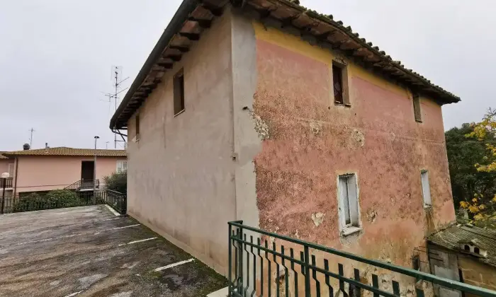 Rexer-Torgiano-Rustico-in-vendita-in-via-via-Erasmo-Trascurati-a-Torgiano-Terrazzo