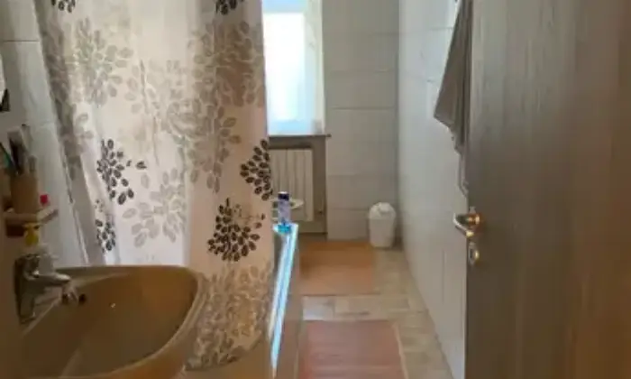 Rexer-Alessandria-Vendesi-appartamento-ad-Alessandria-AL-Bagno