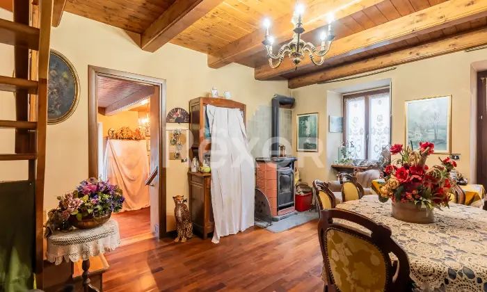 Rexer-Inverso-Pinasca-Casa-indipendente-con-ampi-spazi-e-potenziale-Altro