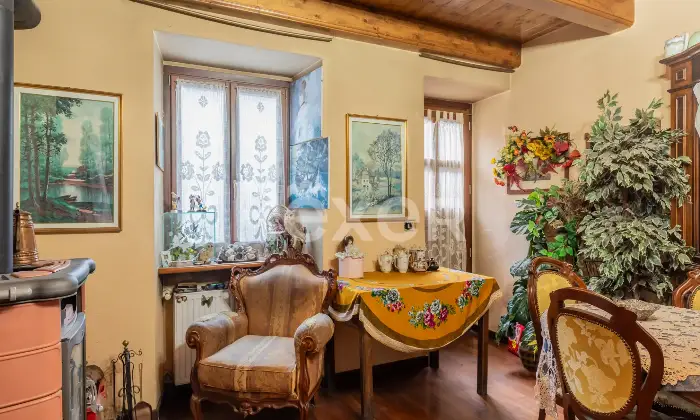 Rexer-Inverso-Pinasca-Casa-indipendente-con-ampi-spazi-e-potenziale-Altro