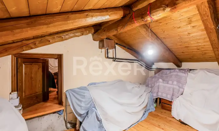 Rexer-Inverso-Pinasca-Casa-indipendente-con-ampi-spazi-e-potenziale-Altro