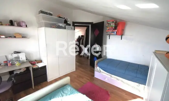 Rexer-Missaglia-Appartamento-in-corte-Altro