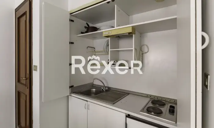 Rexer-GENOVA-Ottimo-investimento-immobiliare-in-un-palazzo-nel-pieno-centro-di-Genova-Cucina