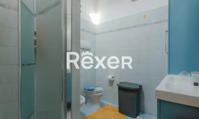 Rexer-CARNATE-Dimora-storica-divisa-in-due-unit-immobiliari-indipendenti-di-e-mq-con-giardino-e-box-auto-Bagno