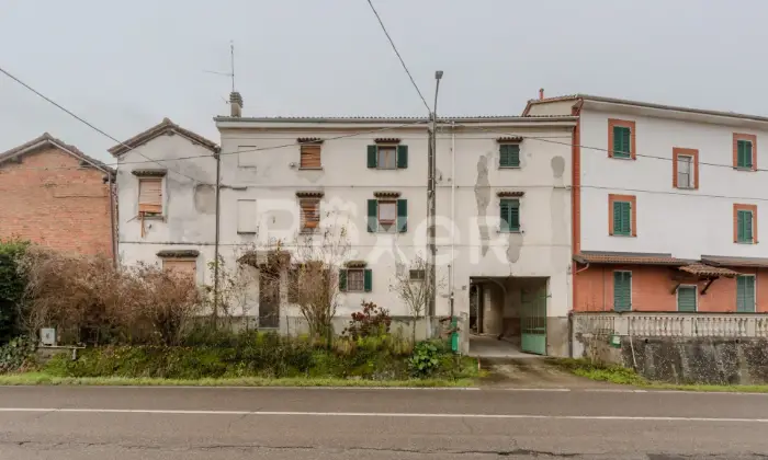 Rexer-Volpeglino-Ex-Cascina-in-buono-stato-con-Ampio-Terreno-e-Deposito-Attrezzi-a-Volpeglino-Altro