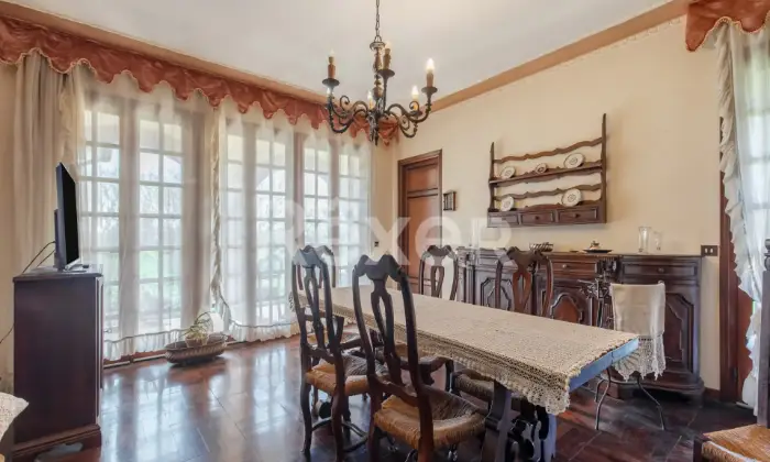 Rexer-ASOLO-Villa-unifamiliare-indipendente-con-porticato-e-ampio-terreno-Altro