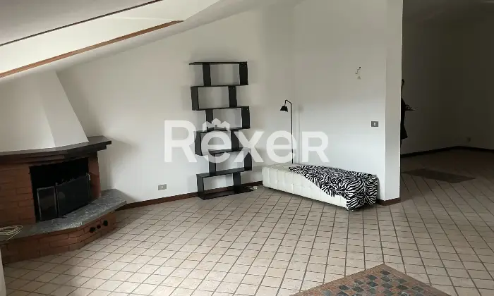 Rexer-Rivergaro-Trilocale-in-vendita-a-Rivergaro-Val-Trebbia-PC-Salone