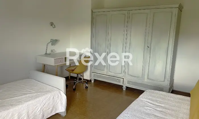 Rexer-Rivergaro-Trilocale-in-vendita-a-Rivergaro-Val-Trebbia-PC-CameraDaLetto