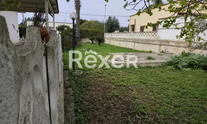 Rexer-Taranto-Villa-di-nuova-generazione-in-classe-A-con-fotovoltaico-giardino-e-terreno-edificabile-Altro