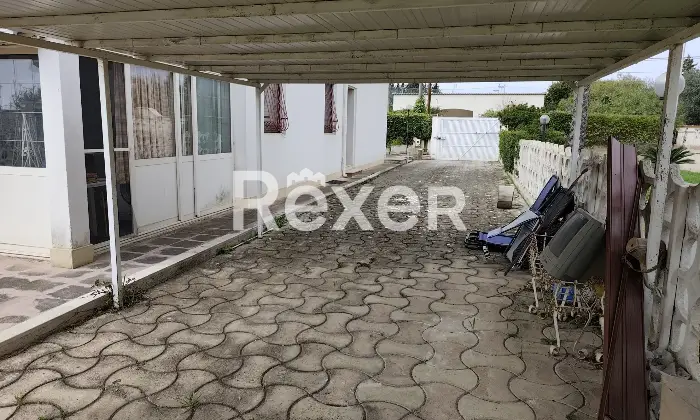 Rexer-Taranto-Villa-in-classe-A-con-fotovoltaico-giardino-e-terreno-edificabile-Altro