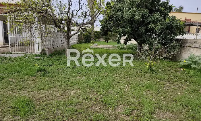 Rexer-Taranto-Villa-in-classe-A-con-fotovoltaico-giardino-e-terreno-edificabile-Altro