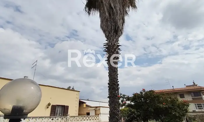Rexer-Taranto-Villa-di-nuova-generazione-in-classe-A-con-fotovoltaico-giardino-e-terreno-edificabile-Altro