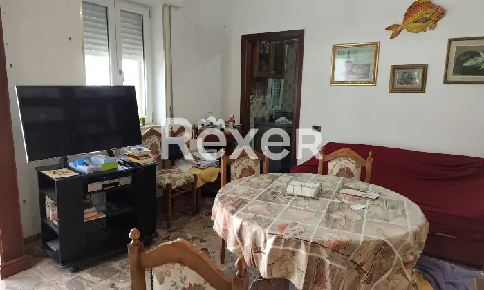 Rexer-Taranto-Villa-in-classe-A-con-fotovoltaico-giardino-e-terreno-edificabile-Altro