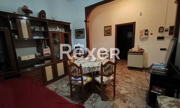 Rexer-Taranto-Villa-in-classe-A-con-fotovoltaico-giardino-e-terreno-edificabile-Altro