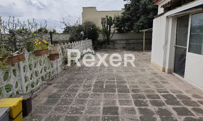 Rexer-Taranto-Villa-di-nuova-generazione-in-classe-A-con-fotovoltaico-giardino-e-terreno-edificabile-Altro