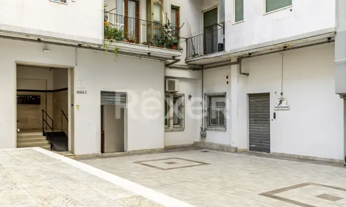 Rexer-Crotone-Investimento-commerciale-a-Crotone-con-reddito-garantito-Altro