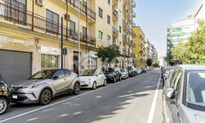 Rexer-Crotone-Investimento-commerciale-a-Crotone-con-reddito-garantito-Altro
