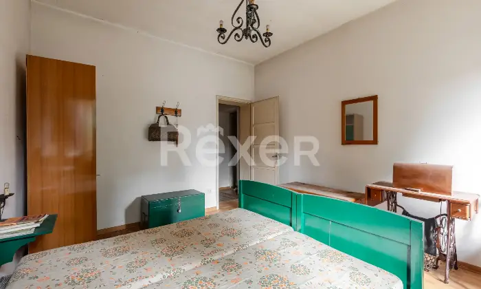 Rexer-Santa-Lucia-di-Piave-Rustico-da-ristrutturare-con-ampio-giardino-Altro
