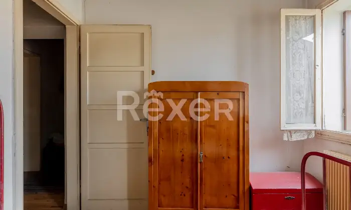 Rexer-Santa-Lucia-di-Piave-Rustico-da-ristrutturare-con-ampio-giardino-Altro