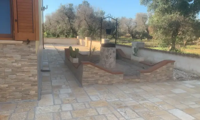 Rexer-San-Vito-dei-Normanni-Villa-composta-da-due-unit-con-progetto-approvato-per-realizzare-piscina-mis-x-Giardino