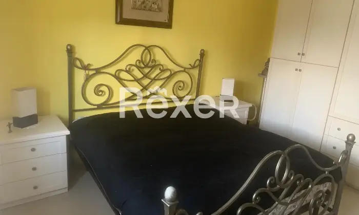 Rexer-San-Vito-dei-Normanni-Villa-composta-da-due-unit-con-progetto-approvato-per-realizzare-piscina-mis-x-CameraDaLetto