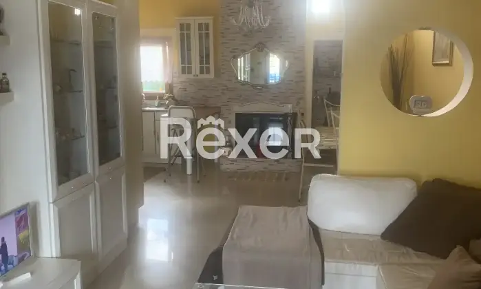 Rexer-San-Vito-dei-Normanni-Villa-composta-da-due-unit-con-progetto-approvato-per-realizzare-piscina-mis-x-Altro
