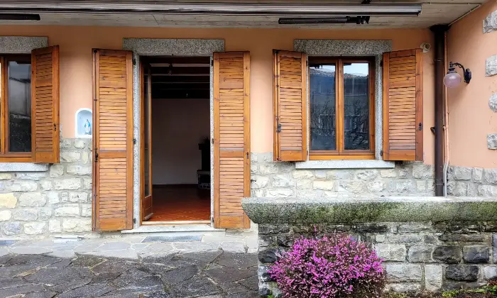 Rexer-Sormano-Appartamento-con-Vista-Panoramica-Altro