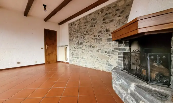 Rexer-Sormano-Appartamento-con-Vista-Panoramica-Altro