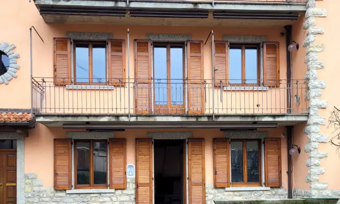 Rexer-Sormano-Appartamento-con-Vista-Panoramica-Altro