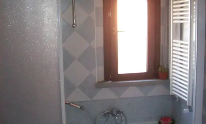 Rexer-Cortona-APPARTAMENTO-A-CORTONA-AR-FRAZIONE-TERONTOLA-Bagno