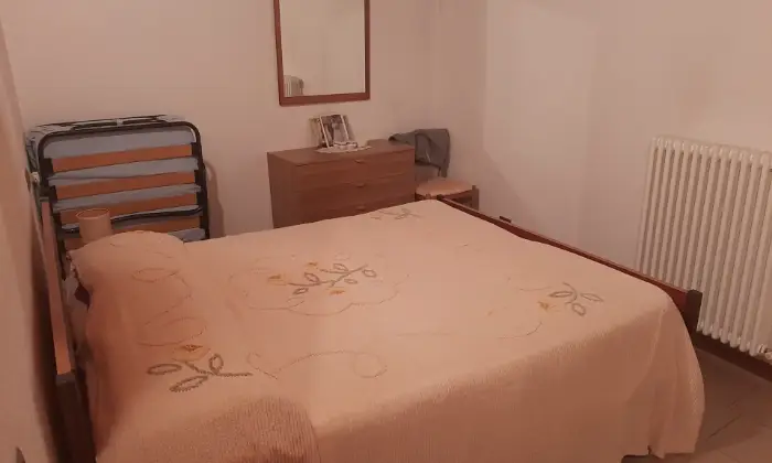 Rexer-Ventasso-Casa-singola-con-ristorante-pizzeria-CameraDaLetto