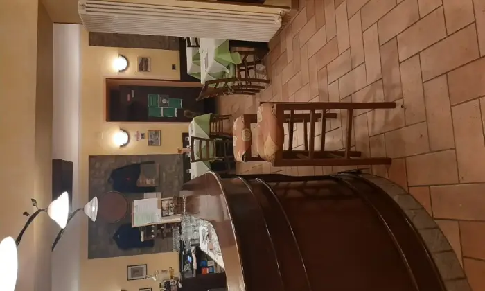 Rexer-Ventasso-Casa-singola-con-ristorante-pizzeria-Altro