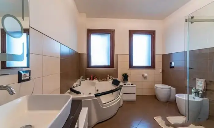 Rexer-Santa-Venerina-Vendesi-villa-bifamiliare-a-Santa-Venerina-CT-Altro