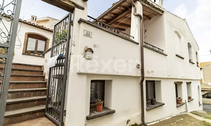 Rexer-OROSEI-Splendida-villa-con-ottime-finiture-interne-Altro