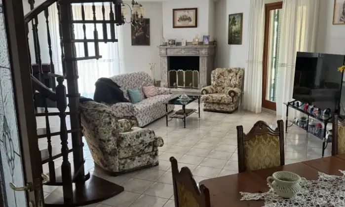 Rexer-Morro-dAlba-casa-singola-Soggiorno