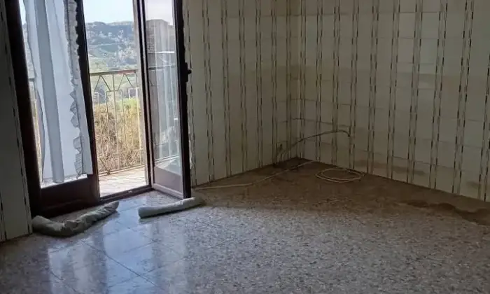 Rexer-Caltagirone-Vendesi-Appartamento-a-Caltagirone-CT-Altro