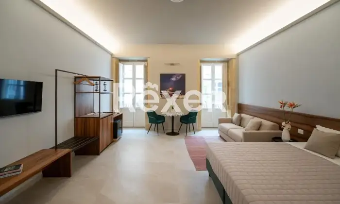 Rexer-Siracusa-Vendesi-Palazzo-Edificio-in-Vendita-Altro
