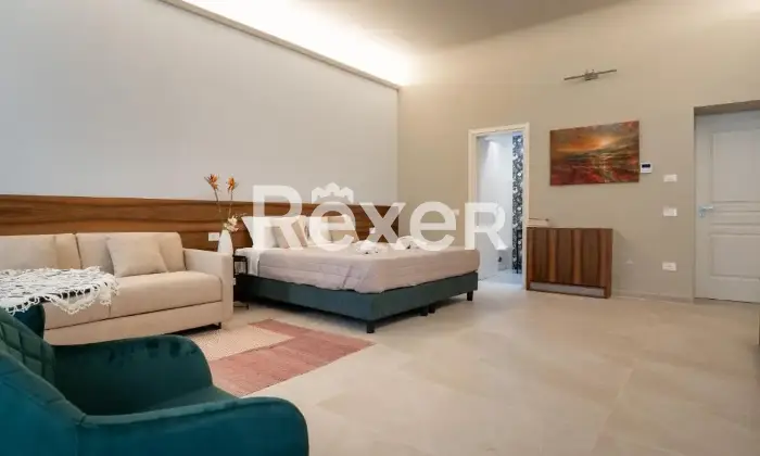 Rexer-Siracusa-Vendesi-Palazzo-Edificio-in-Vendita-Altro