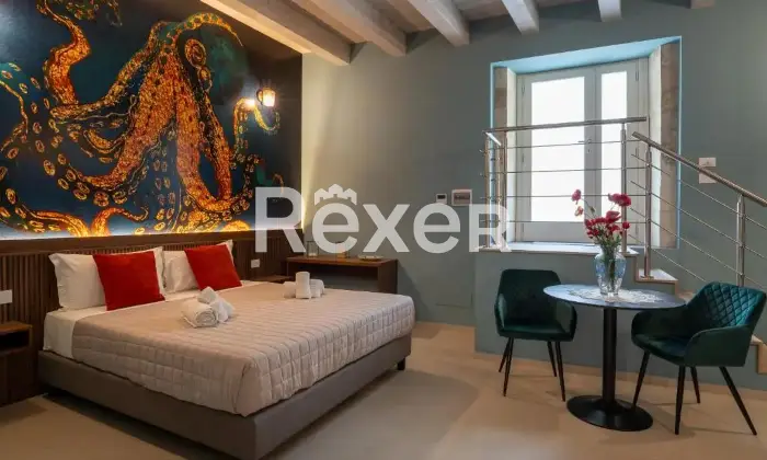 Rexer-Siracusa-Vendesi-Palazzo-Edificio-in-Vendita-Altro
