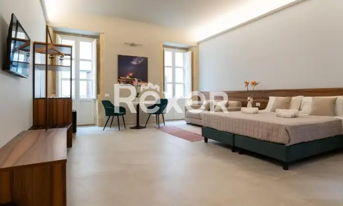 Rexer-Siracusa-Vendesi-Palazzo-Edificio-in-Vendita-Altro