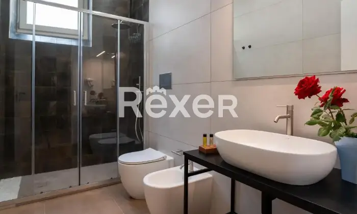 Rexer-Siracusa-Vendesi-Palazzo-Edificio-in-Vendita-Altro