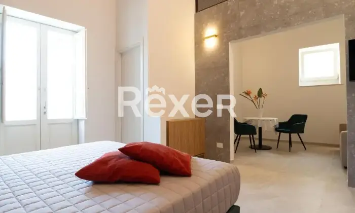Rexer-Siracusa-Vendesi-Palazzo-Edificio-in-Vendita-Altro
