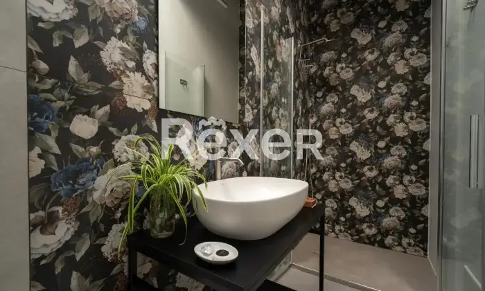Rexer-Siracusa-Vendesi-Palazzo-Edificio-in-Vendita-Altro